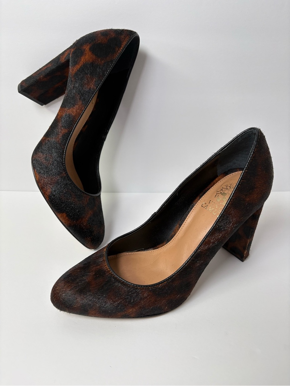 Vince Camuto Desimmy Women's Sz 8M Leather Calf Hair Leopard Print Heels